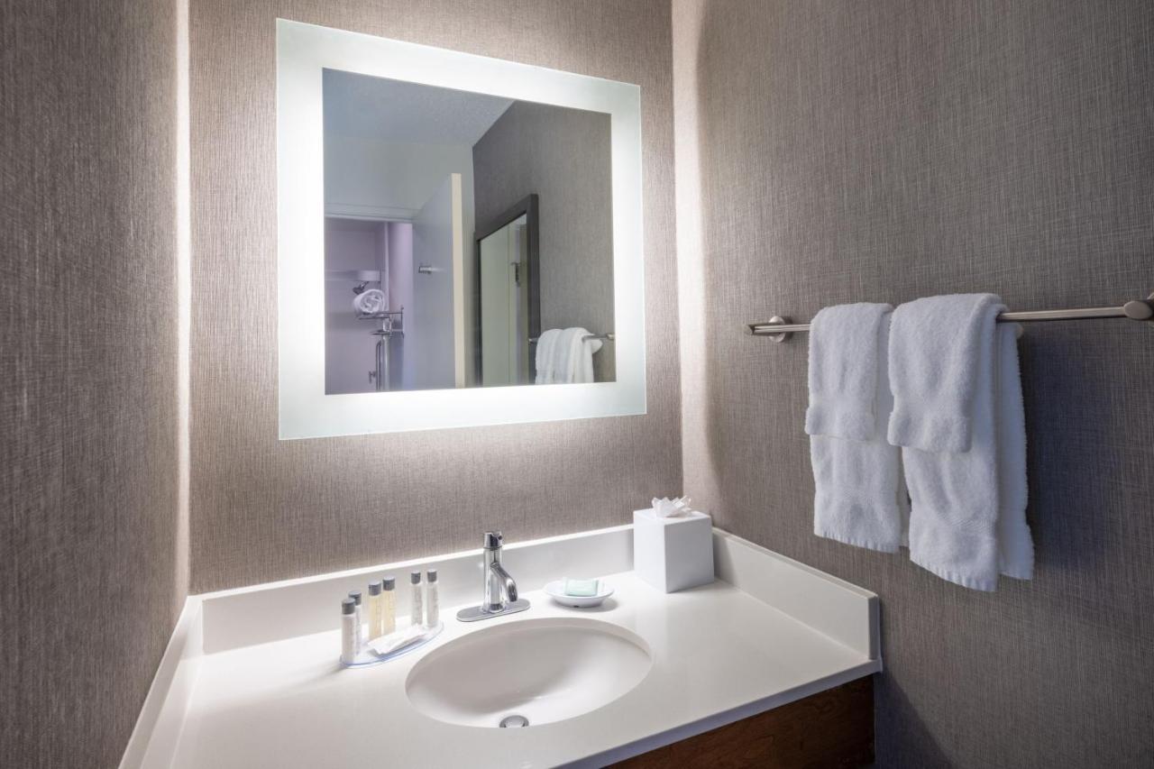 Springhill Suites Pasadena Аркадия Екстериор снимка