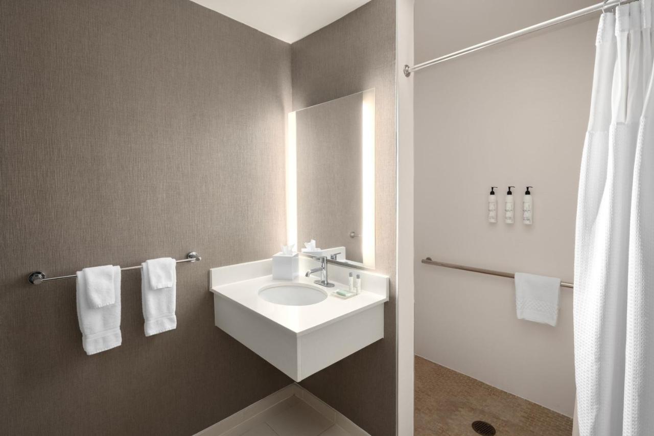 Springhill Suites Pasadena Аркадия Екстериор снимка